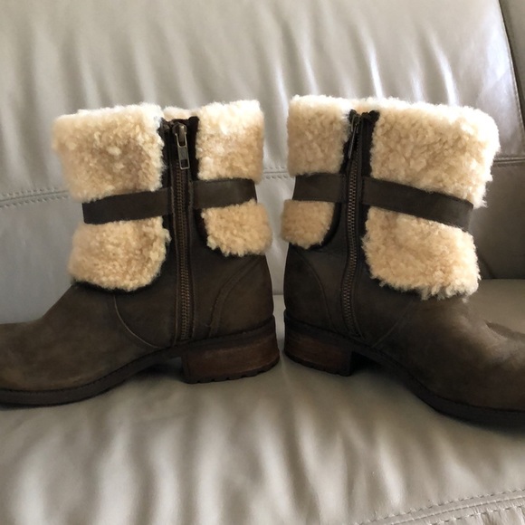Women’s Ugg Boots size 7 - Picture 4 of 7